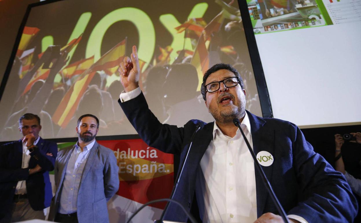 El líder de Vox en Andalucía asegura que «la relación más segura será únicamente la prostitución»