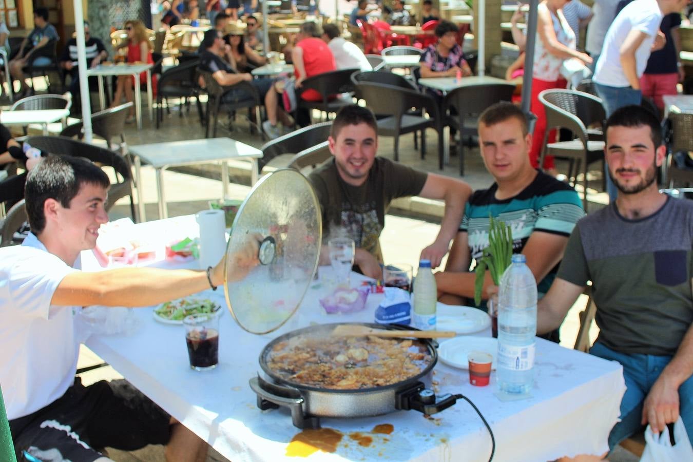 Fotos: Villamediana celebra su concurso de paellas