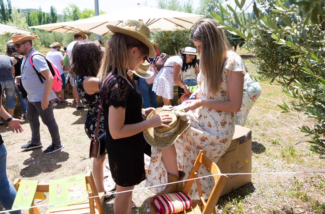 La finca institucional se ha convertido este sábado en un parque temático en torno al vino y la gastronomía riojana