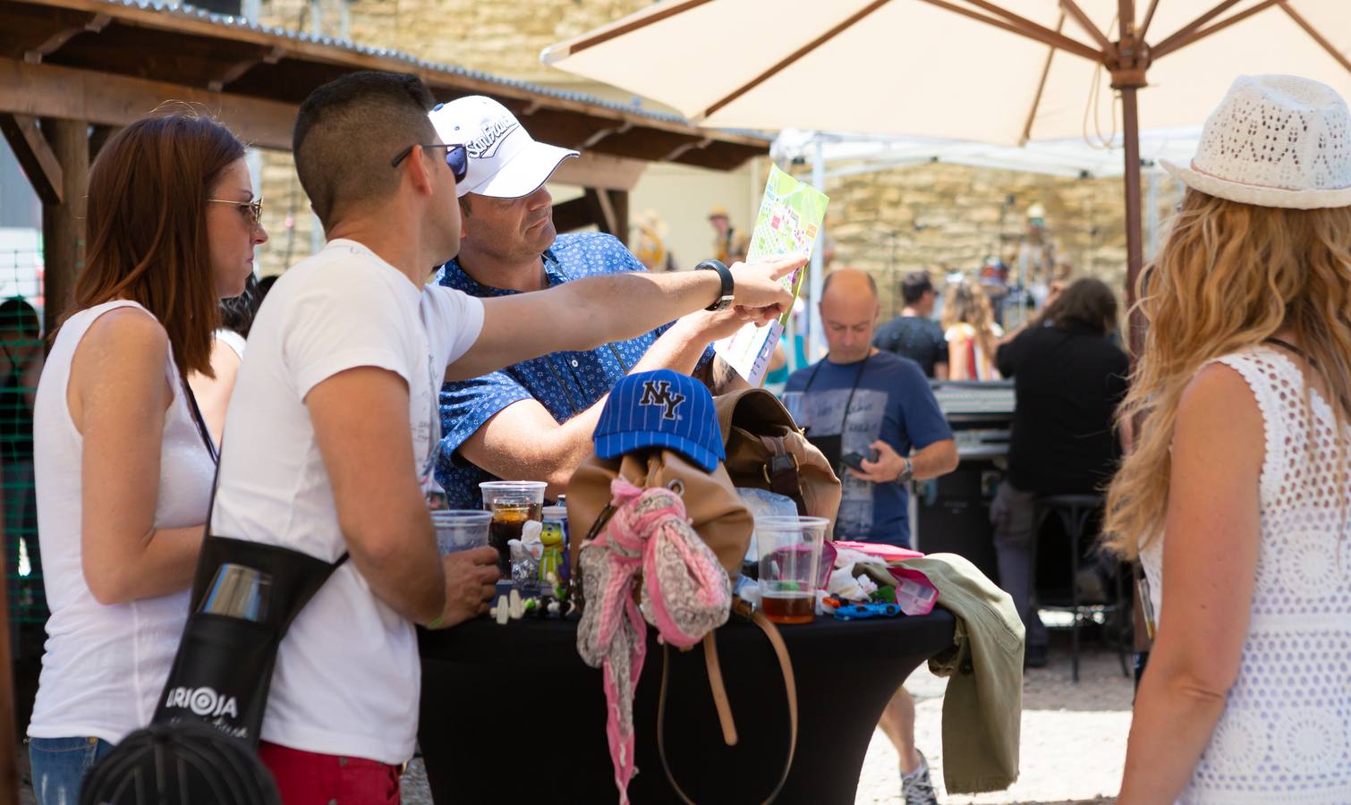 La finca institucional se ha convertido este sábado en un parque temático en torno al vino y la gastronomía riojana