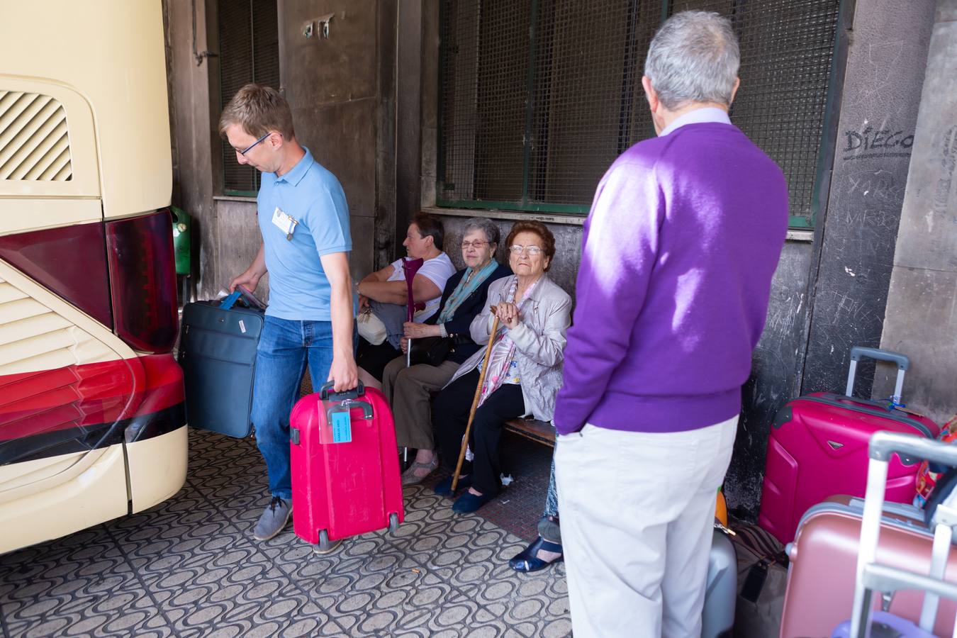 Fotos: Salida de la expedición diocesana a Lourdes