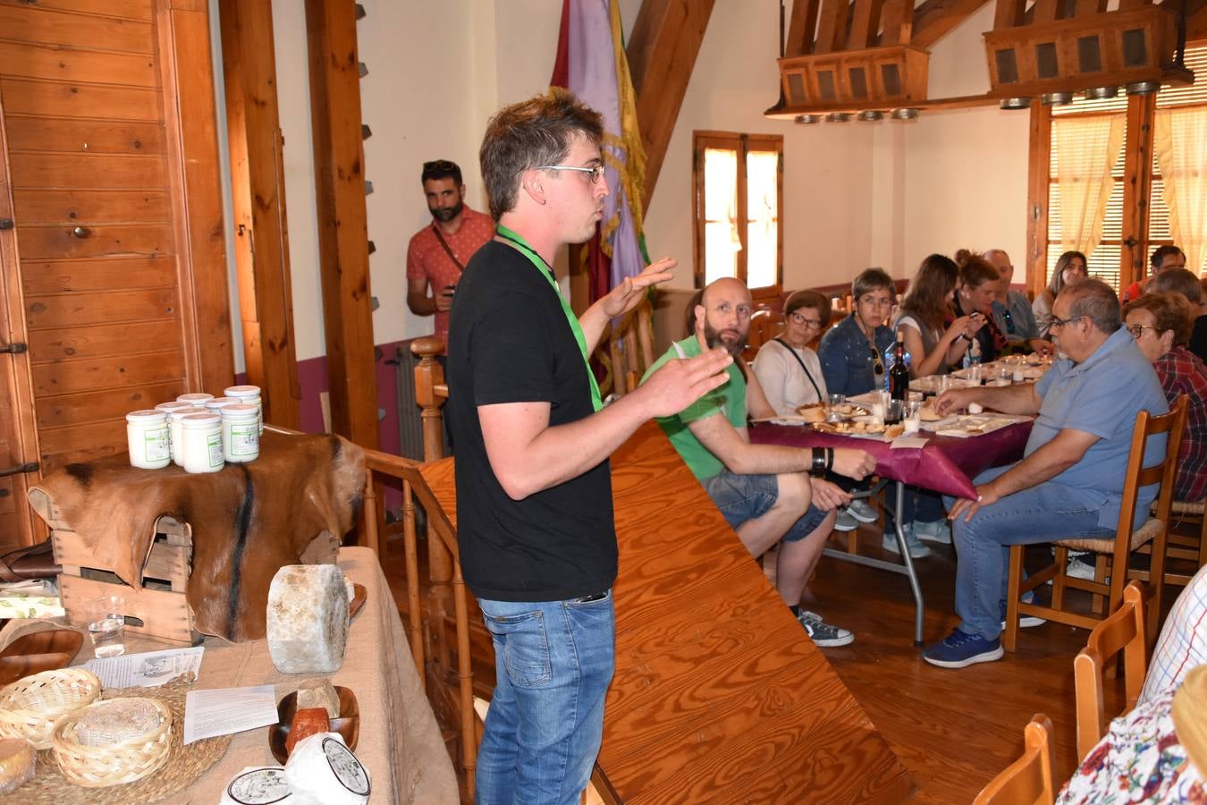 Gran ambiente en las calles de Enciso.