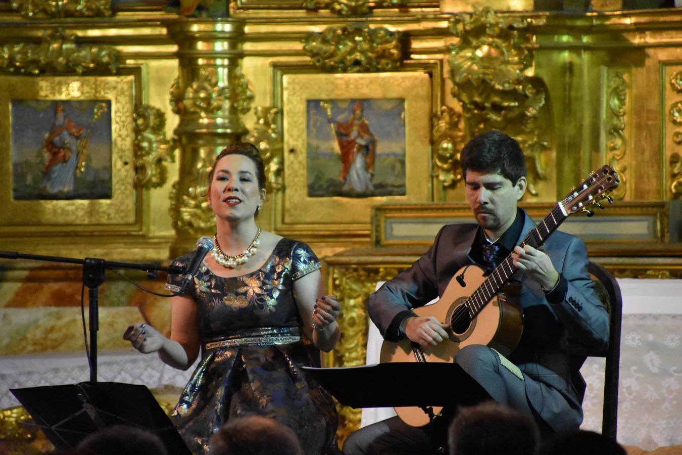 Gran ambiente en las calles de Enciso.