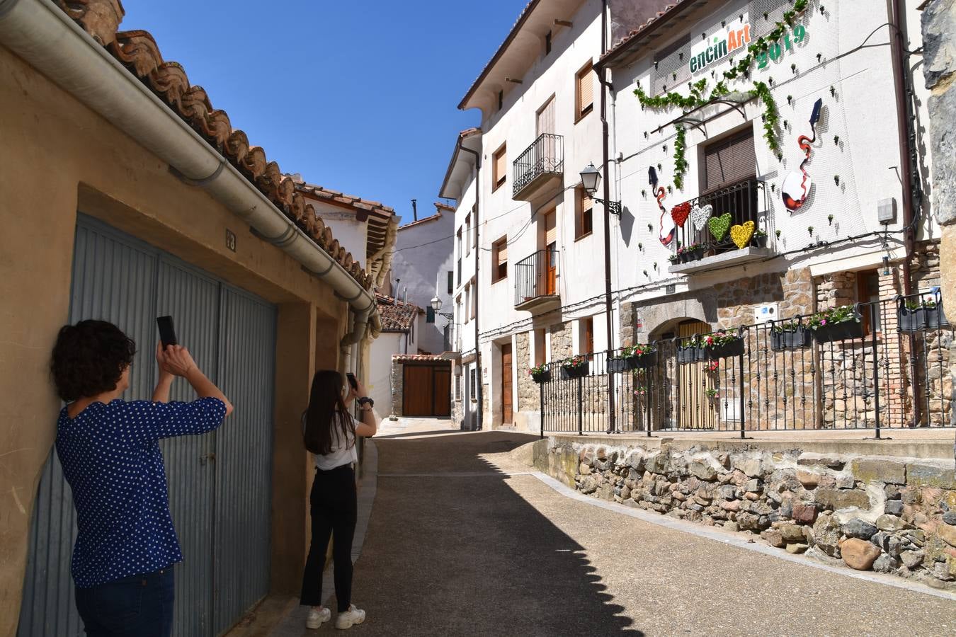 Gran ambiente en las calles de Enciso.