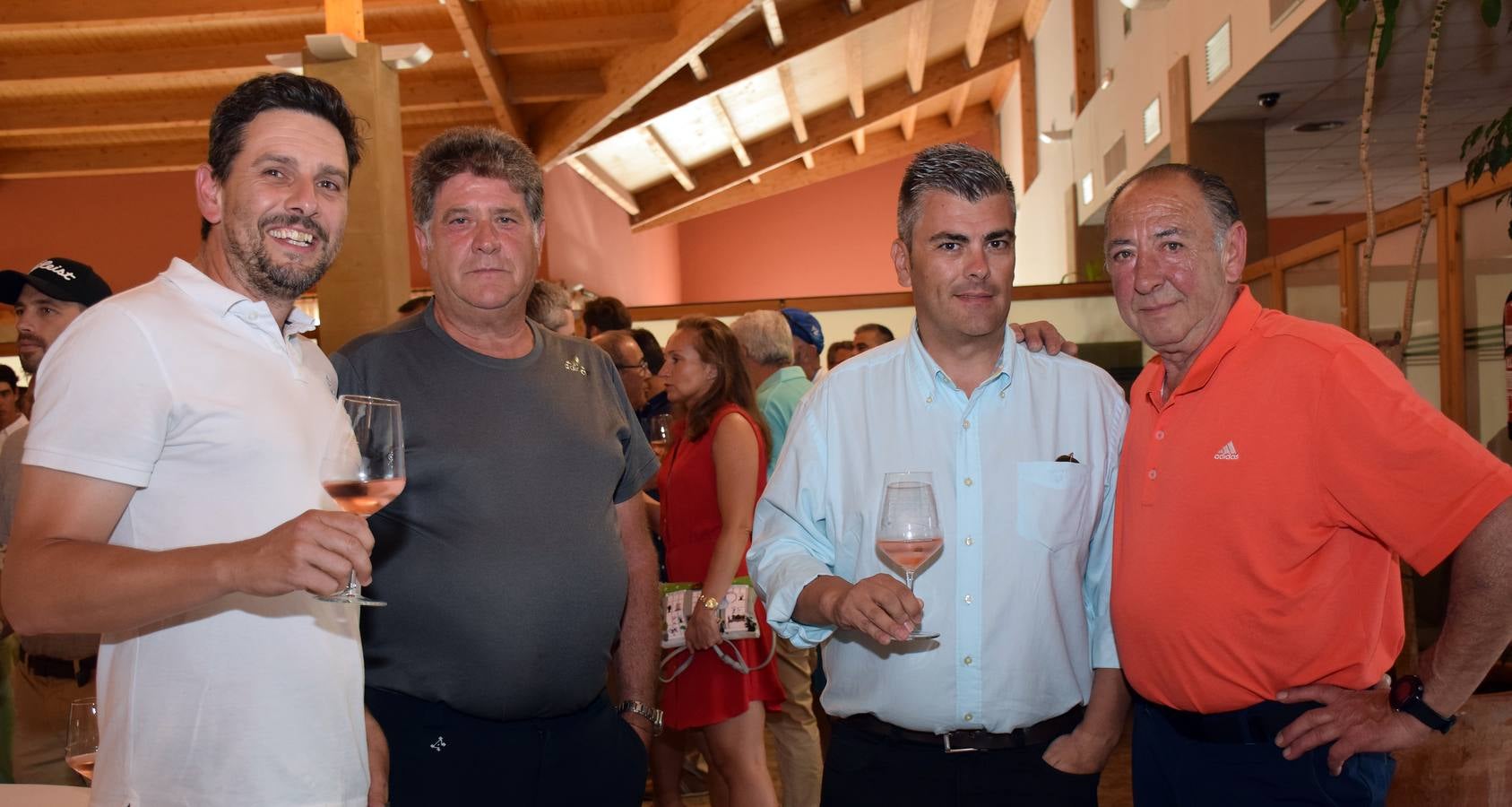 Los jugadores disfrutaron de dos vinos de Bodegas Monte Real.