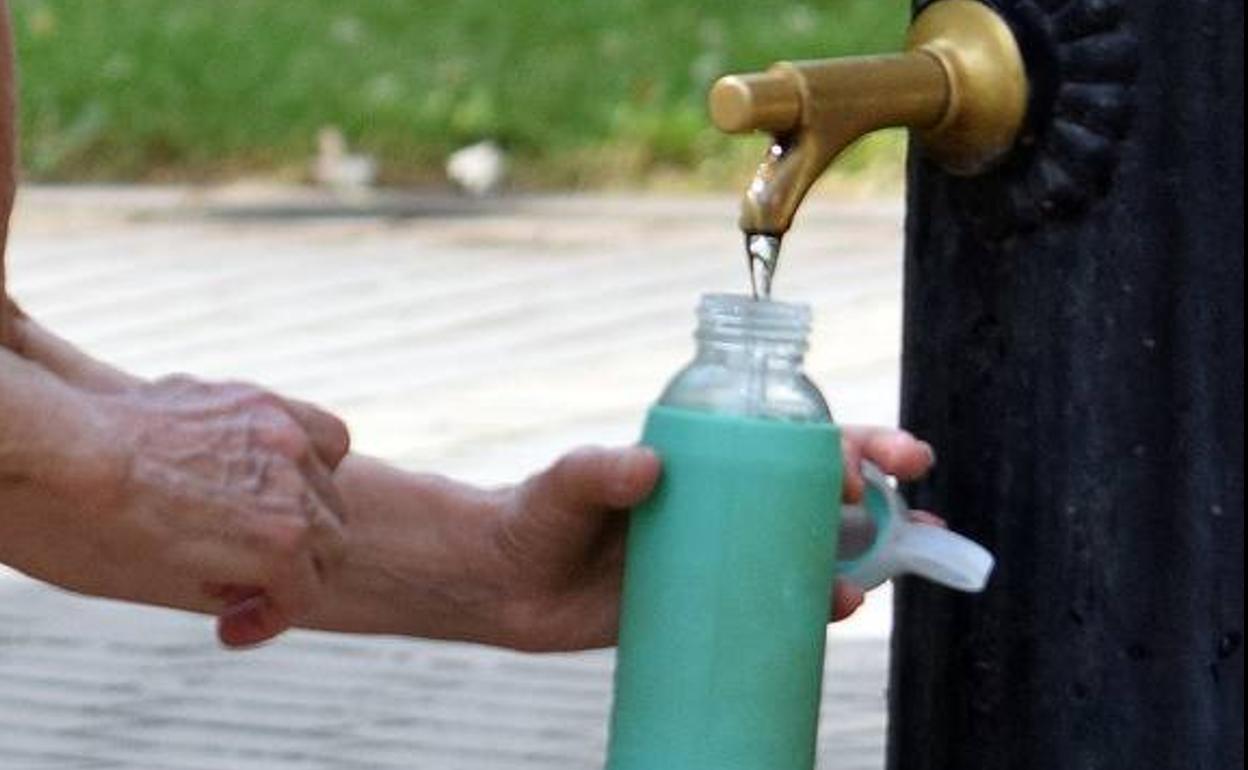 La AEMET sube el nivel de aviso a «alerta roja» por calor este viernes