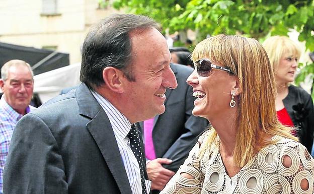 Sanz y González, últimos senadores autonómicos por La Rioja.