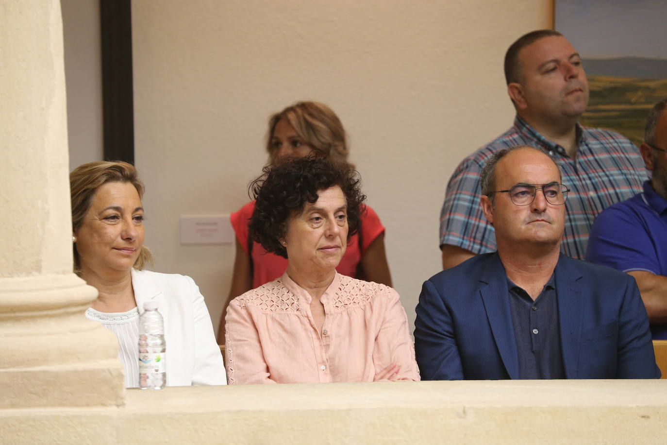 Fotos: Primera sesión del debate de investidura de Concha Andreu