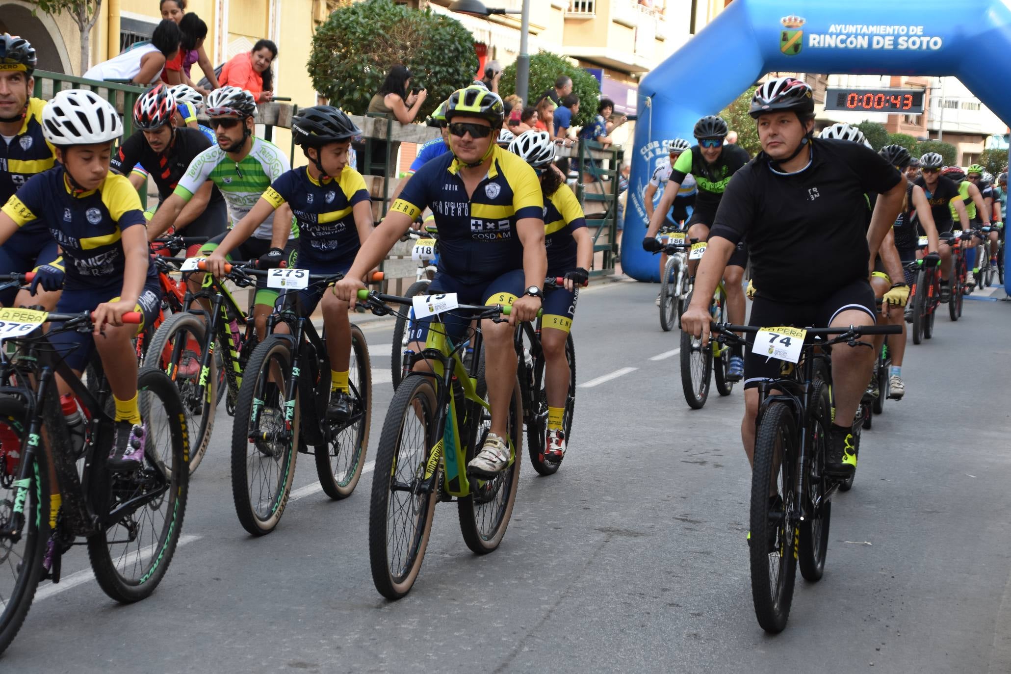 Fotos: Aitor Royo gana la BTT La Pera