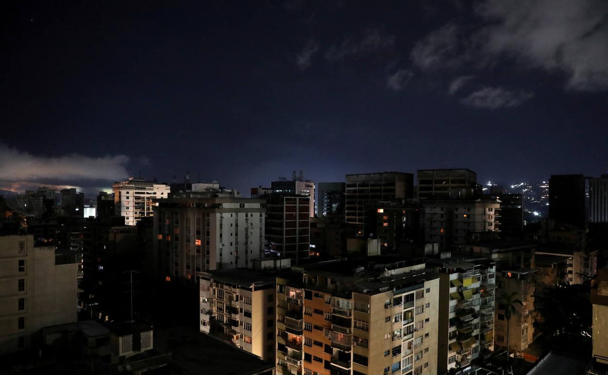 Caracas se recuperaba poco a poco de las siete horas sin suministro eléctrico.