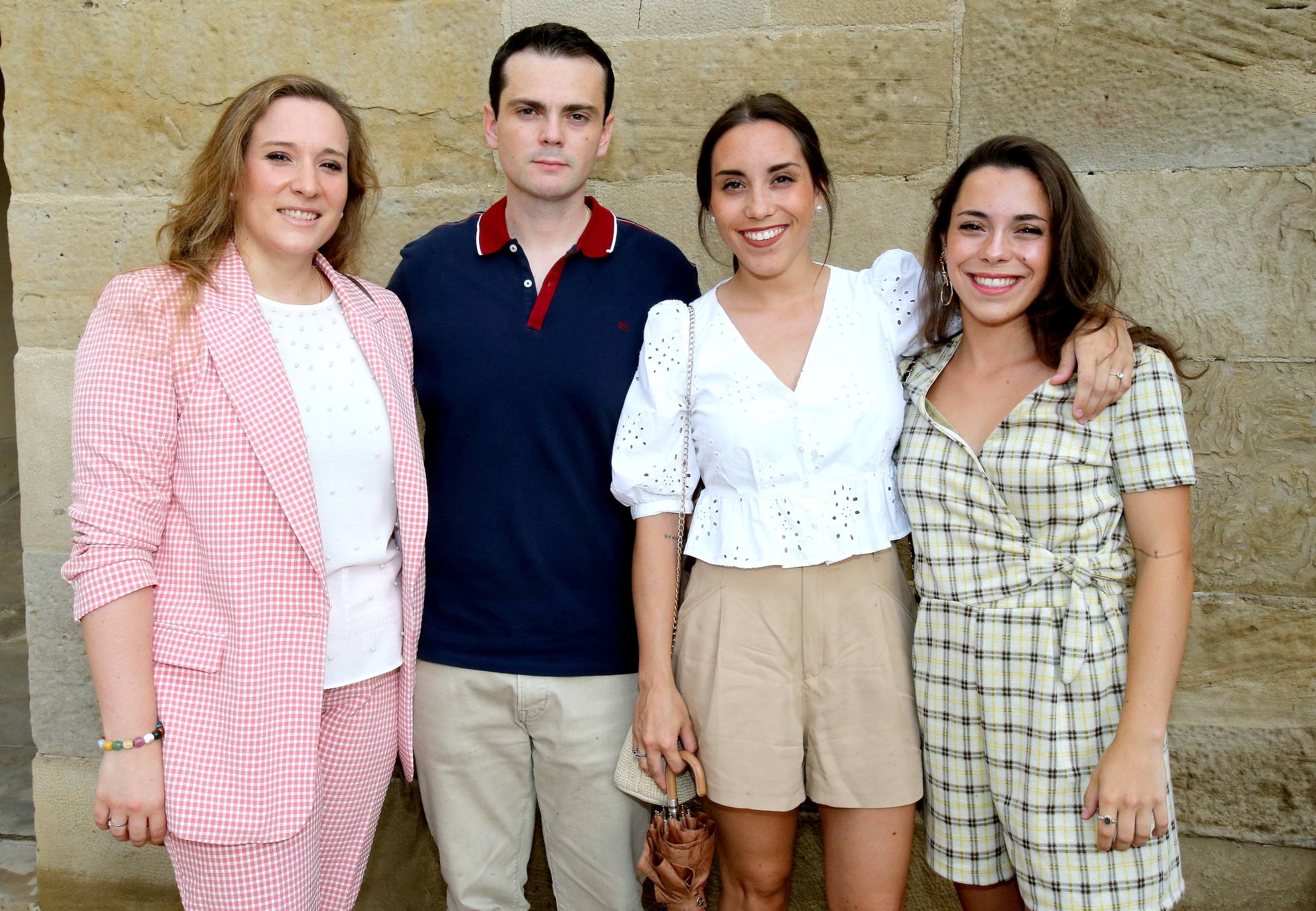 Sofía Vallejo, Eduardo Alonso, Claudia Bacaicoa y Carmen Bacaicoa.