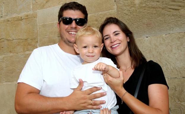 Mario Galiana, Sandra Areta y el niño, Bruno Galiana. 