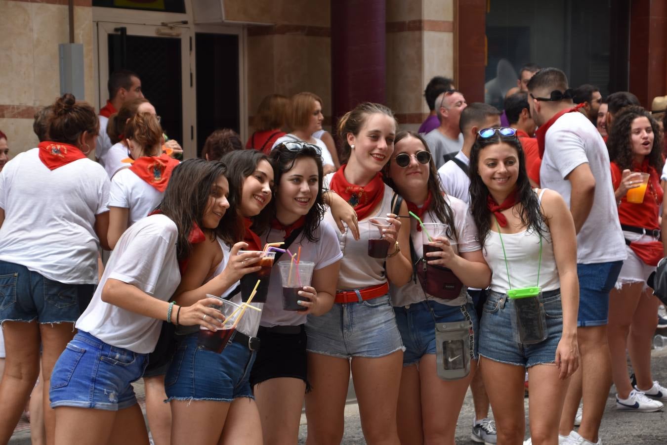 Fotos: Cervera lanza el cohete y disfruta del recorrido del agua va