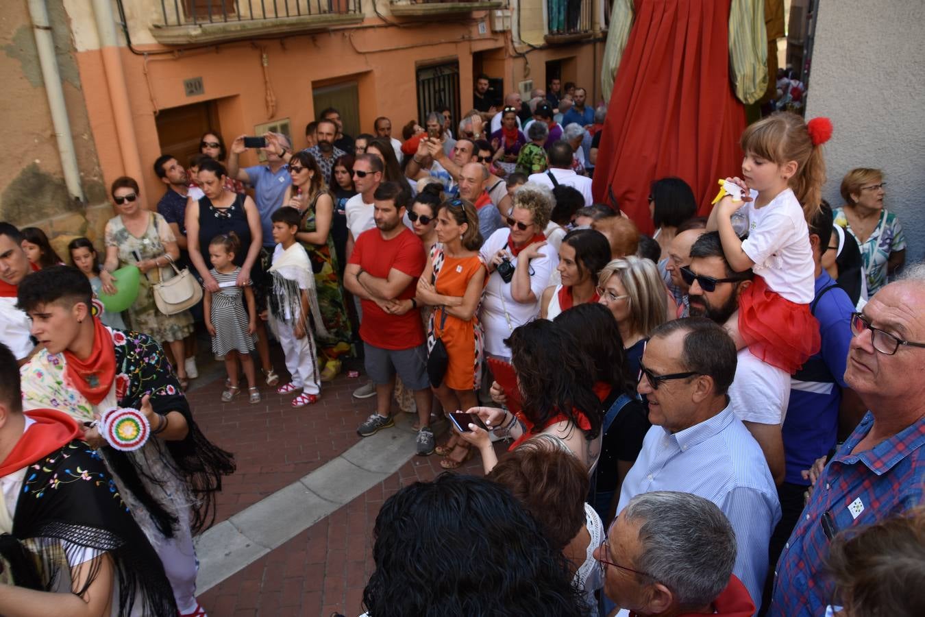 Fotos: Bajada de Santa Ana en las fiestas de Cervera