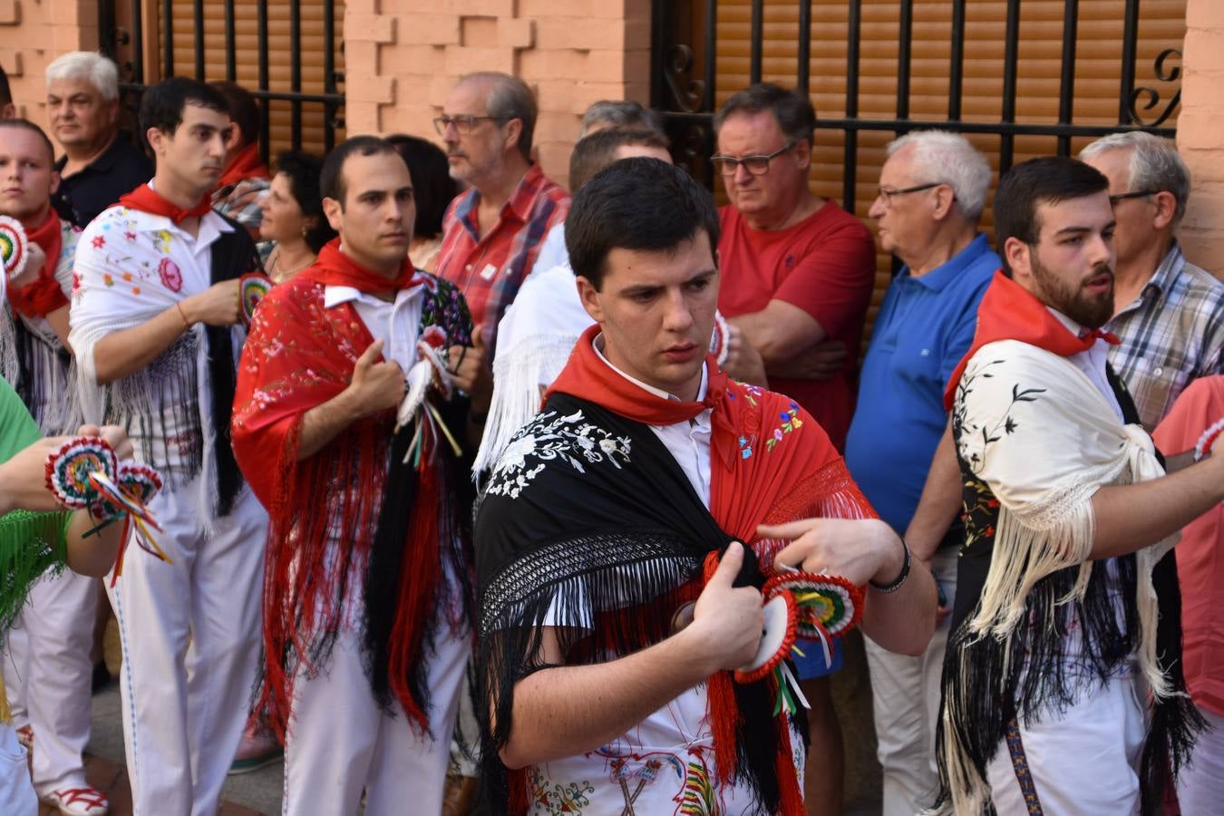 Fotos: Bajada de Santa Ana en las fiestas de Cervera