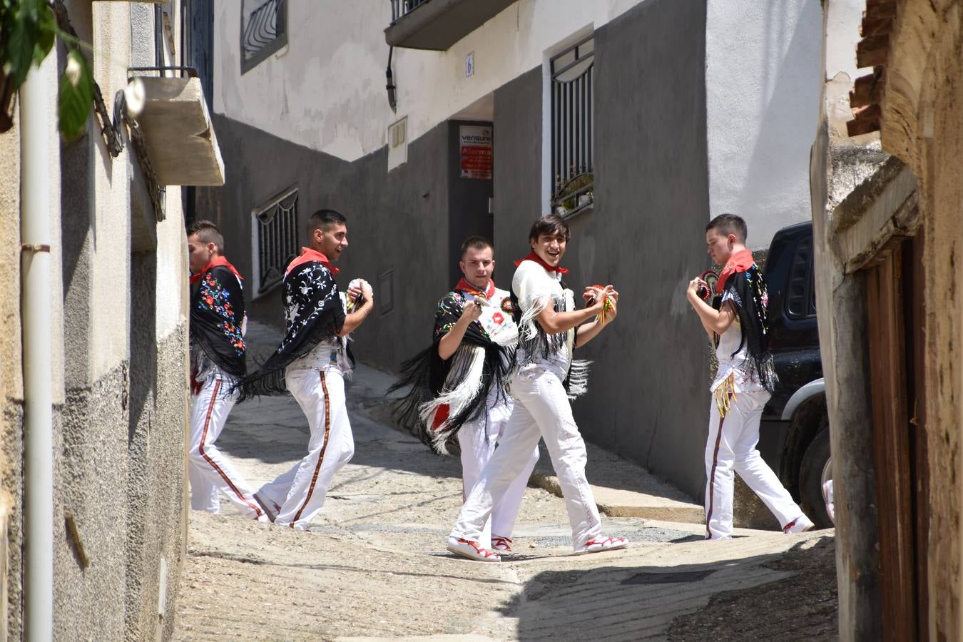 Fotos: Bajada de Santa Ana en las fiestas de Cervera