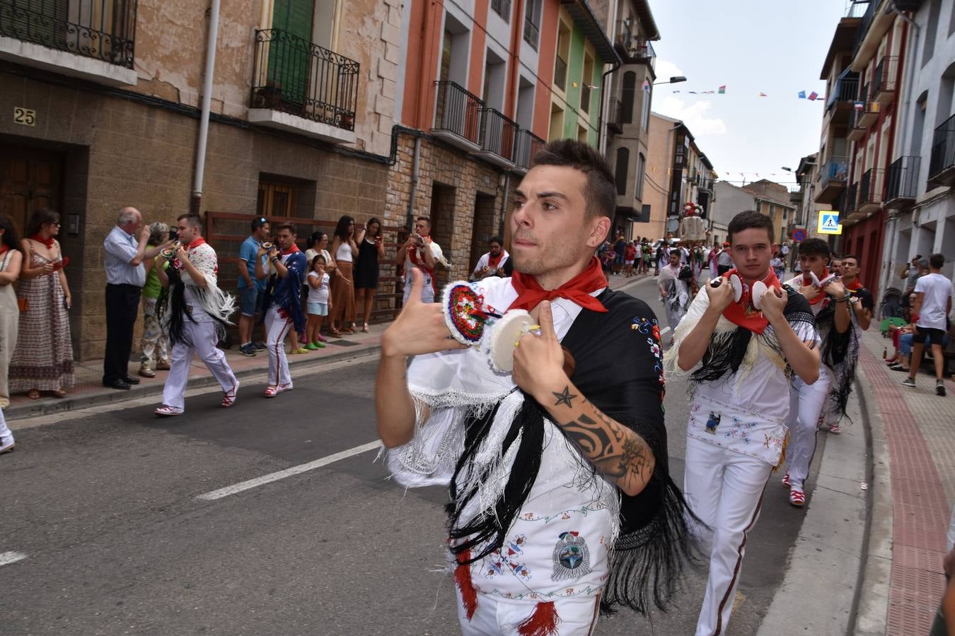 Fotos: Bajada de Santa Ana en las fiestas de Cervera