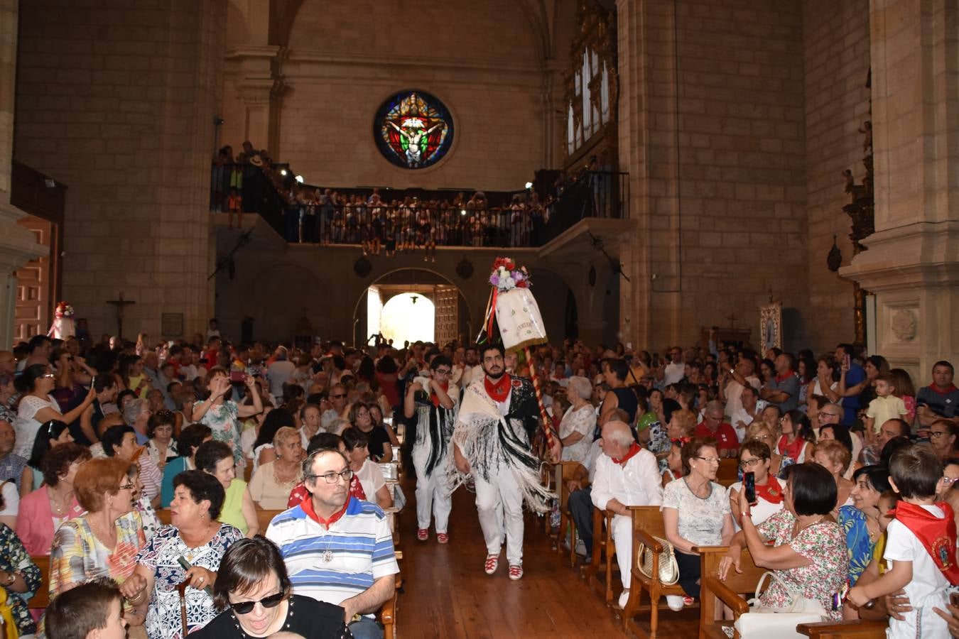Fotos: Bajada de Santa Ana en las fiestas de Cervera