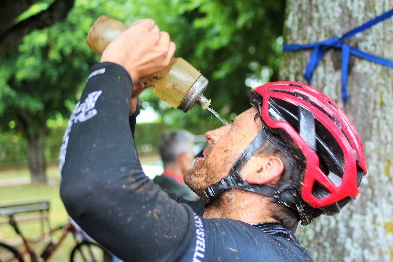 Fotos: Prueba BTT Extreme de Ezcaray: salida y meta