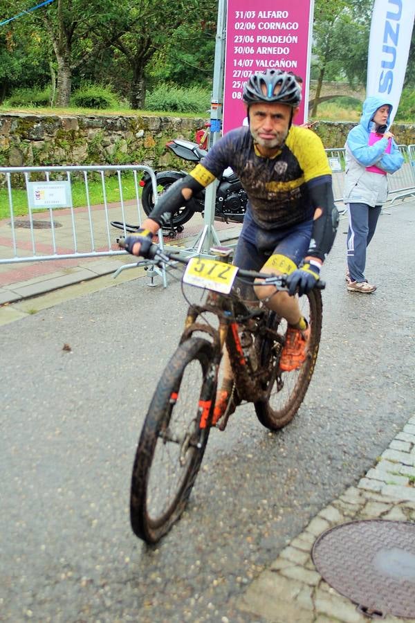 Fotos: Prueba BTT Extreme de Ezcaray: salida y meta