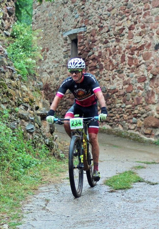 Fotos: Prueba: BTT Extreme de Ezcaray. El paso por Turza y Las Tres Aguas