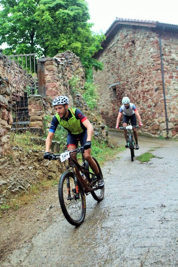 Fotos: Prueba: BTT Extreme de Ezcaray. El paso por Turza y Las Tres Aguas