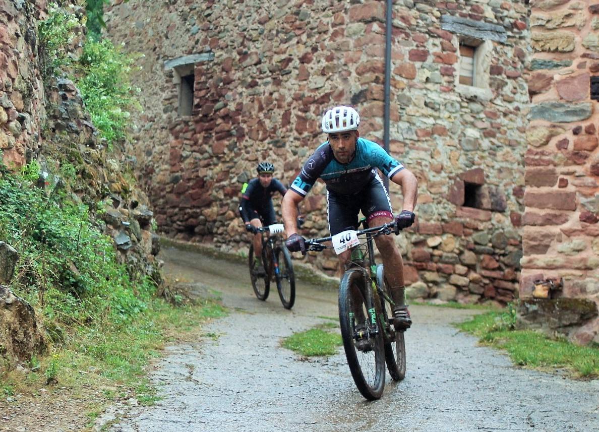 Fotos: Prueba: BTT Extreme de Ezcaray. El paso por Turza y Las Tres Aguas