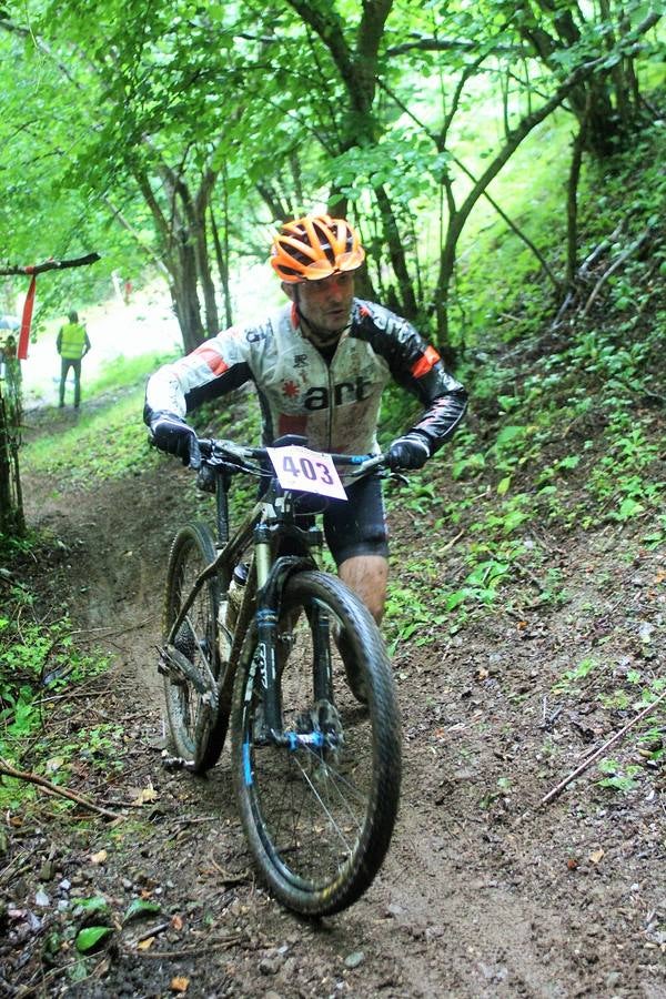 Fotos: Prueba: BTT Extreme de Ezcaray. El paso por Turza y Las Tres Aguas