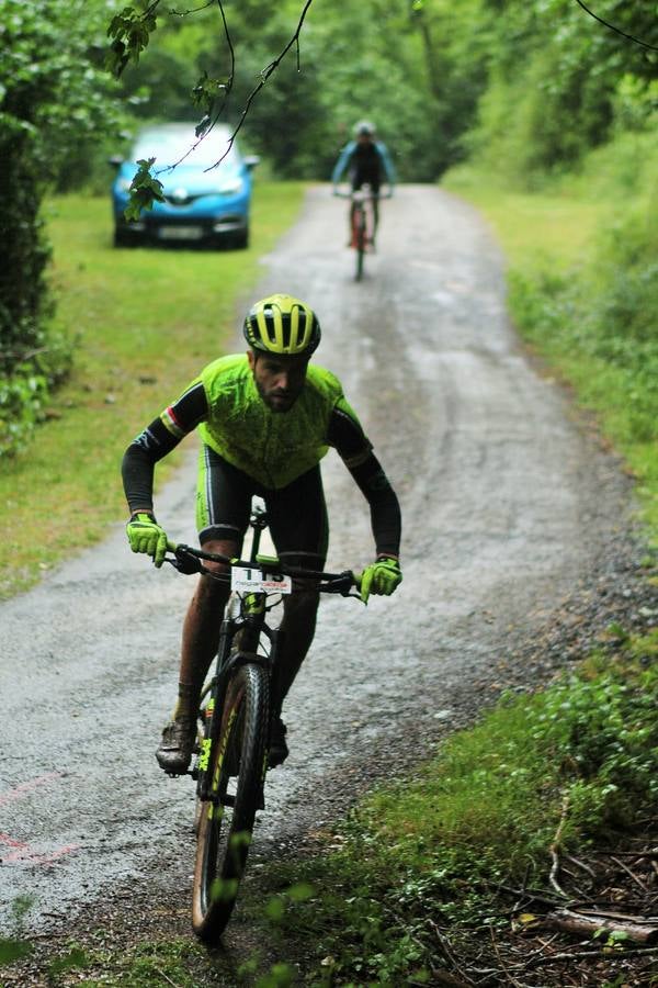 Fotos: Prueba: BTT Extreme de Ezcaray. El paso por Turza y Las Tres Aguas