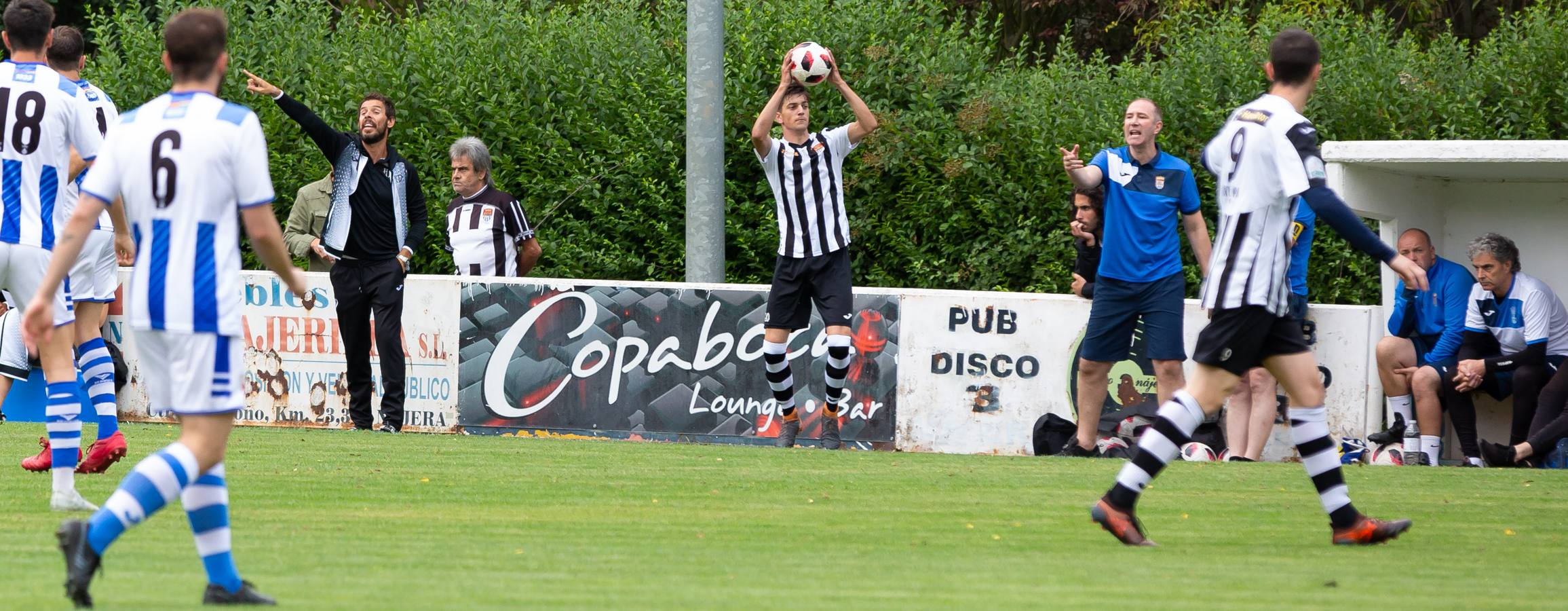 Fotos: El Haro derrota al Náxara en su estreno