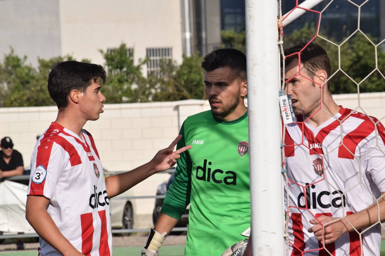 Fotos: La UDL se estrena ante el River Ebro