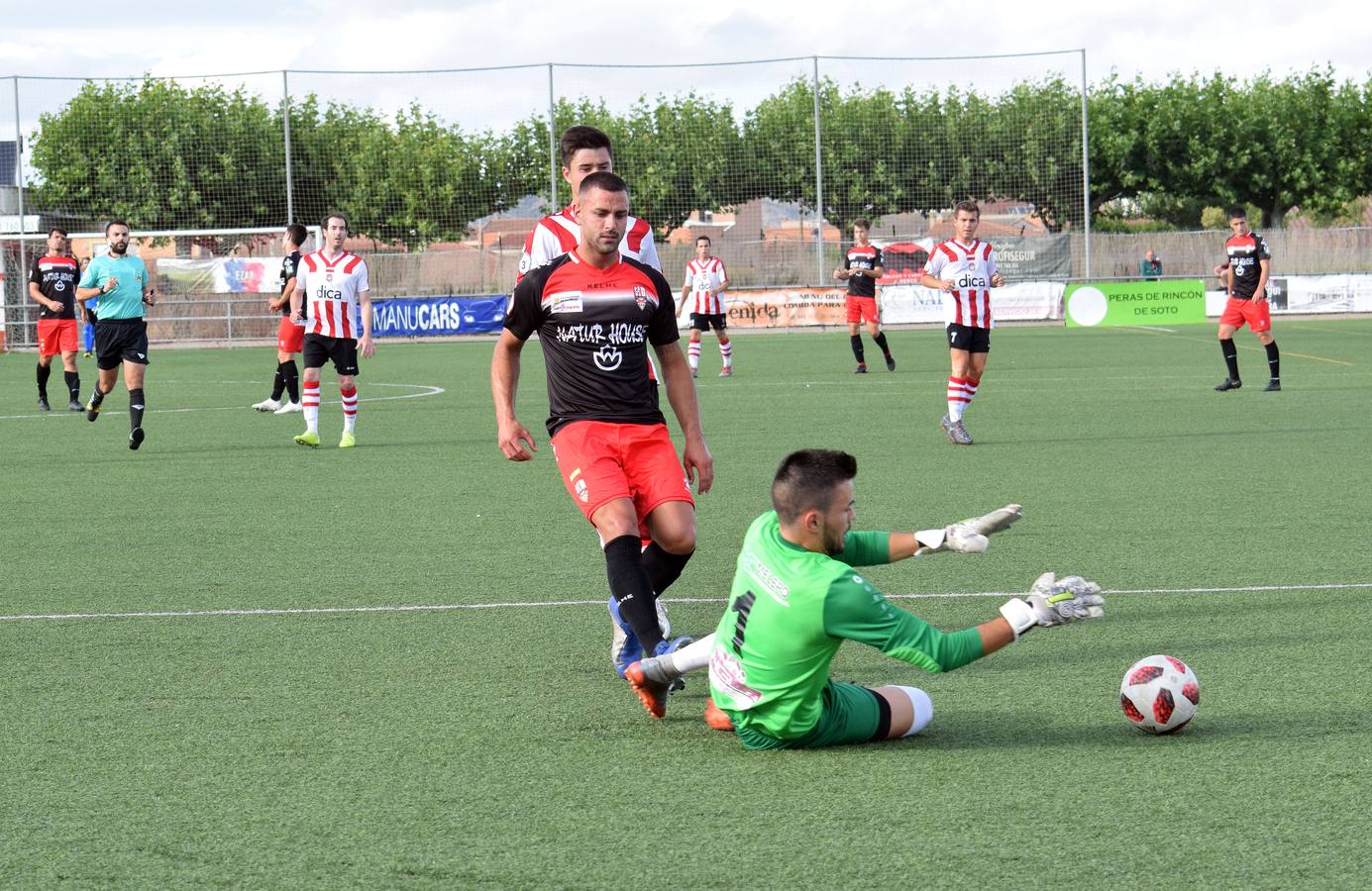 Fotos: La UDL se estrena ante el River Ebro