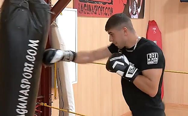 El Campeón de España de Boxeo, Gazi Khalidov, quiere más