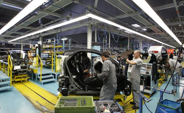 La economía se debilita al 0,5% por la caída de la inversión y el consumo