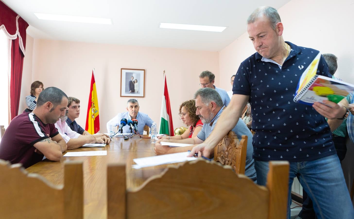 Fotos: Las imágenes de la moción de censura en Tricio