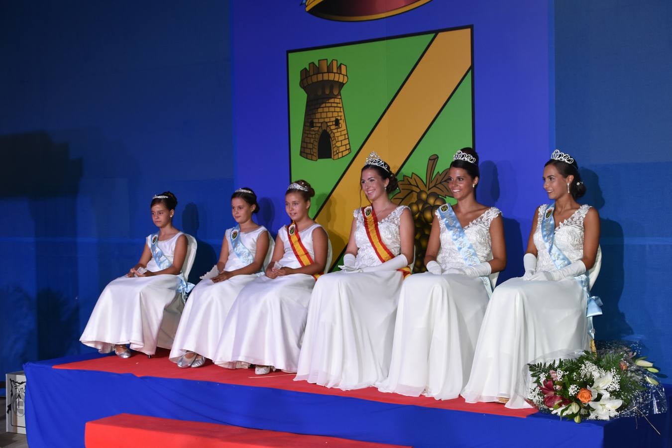 Fotos: La coronación de las reinas de las fiestas de Rincón de Soto