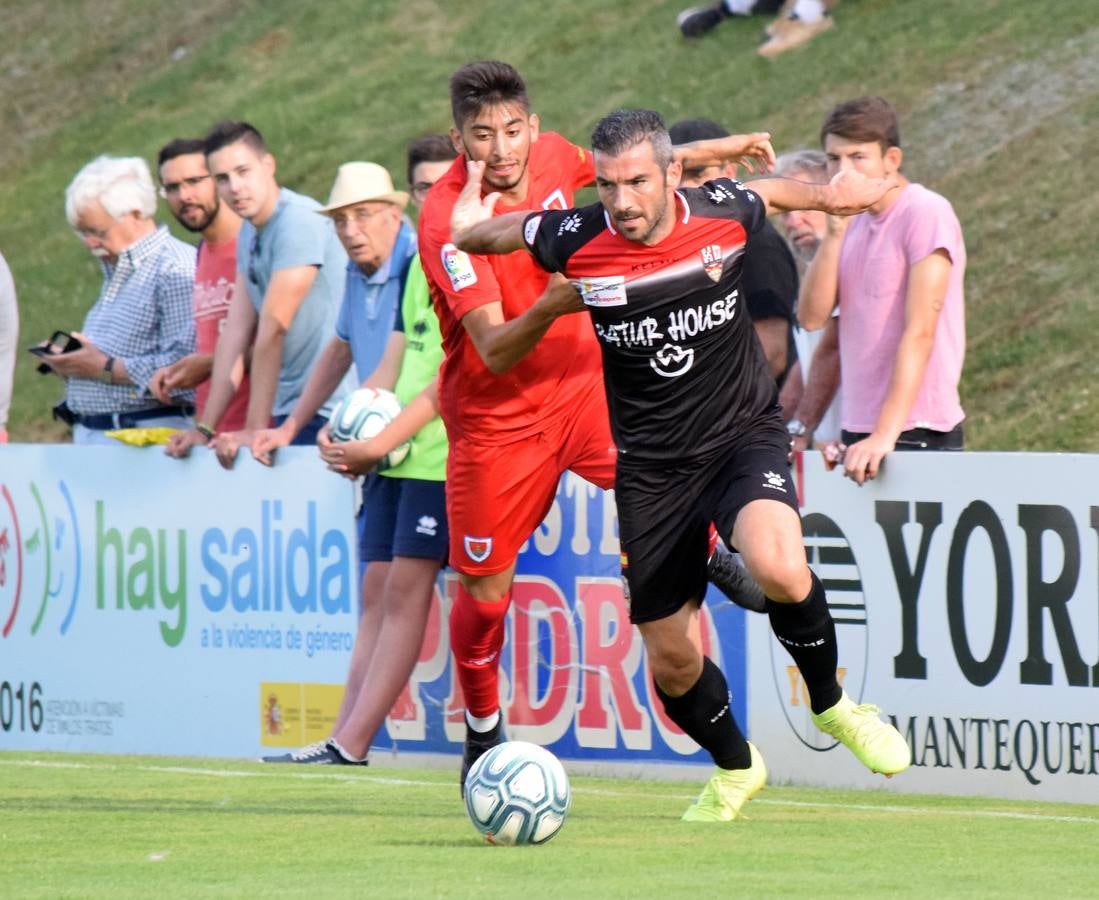 Fotos: Las fotografías del encuentro entre el Numancia y la UD Logroñés