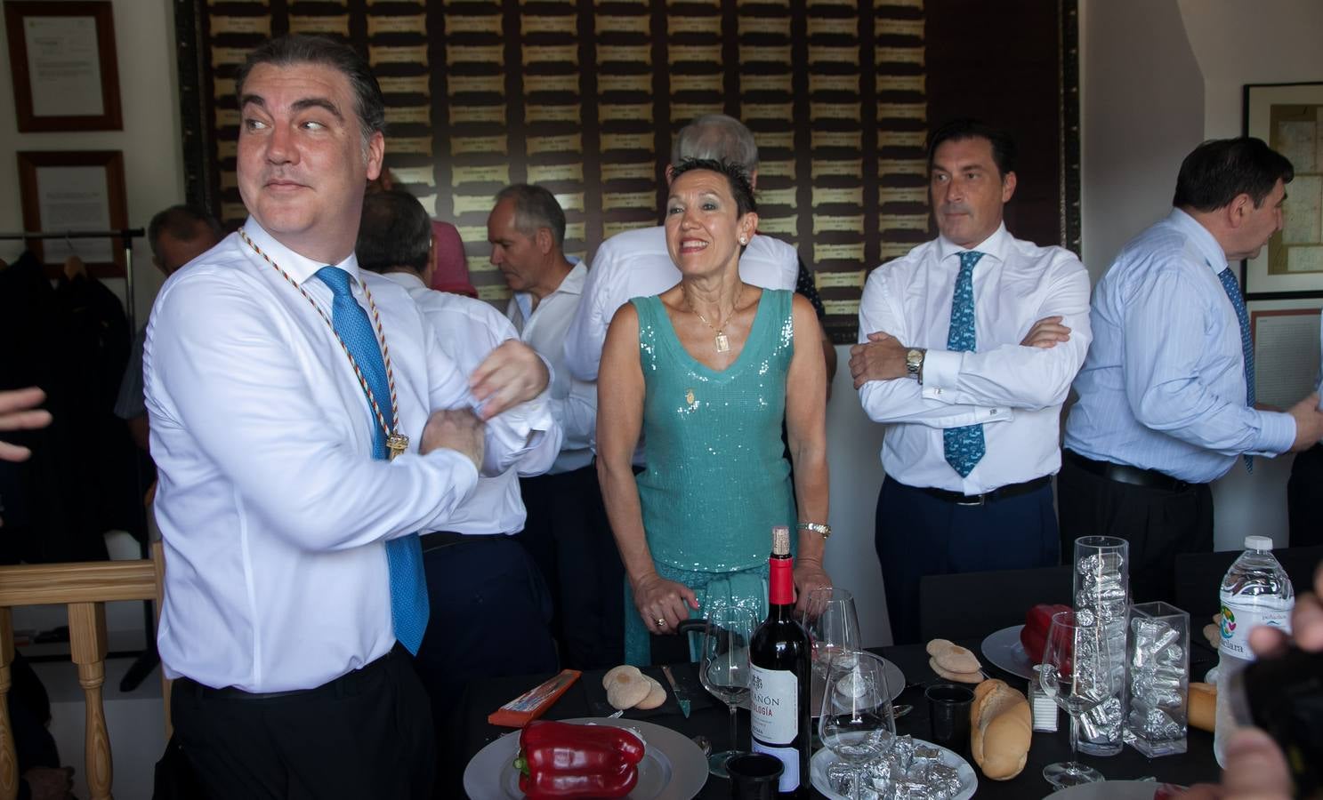 Fotos: Las imágenes del lanzamiento del pan y el queso en Quel