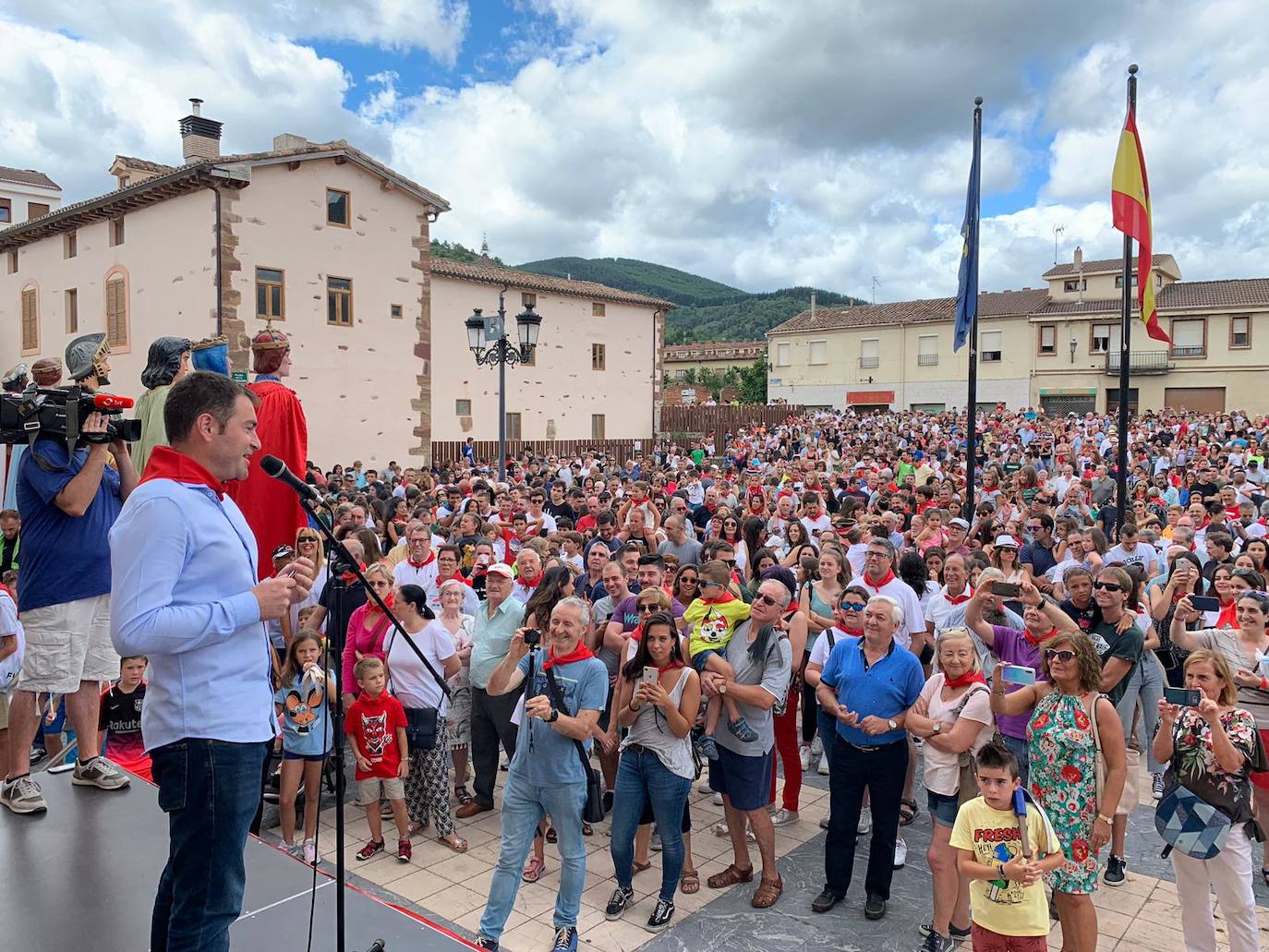 Fotos: Ezcaray ya está de fiestas