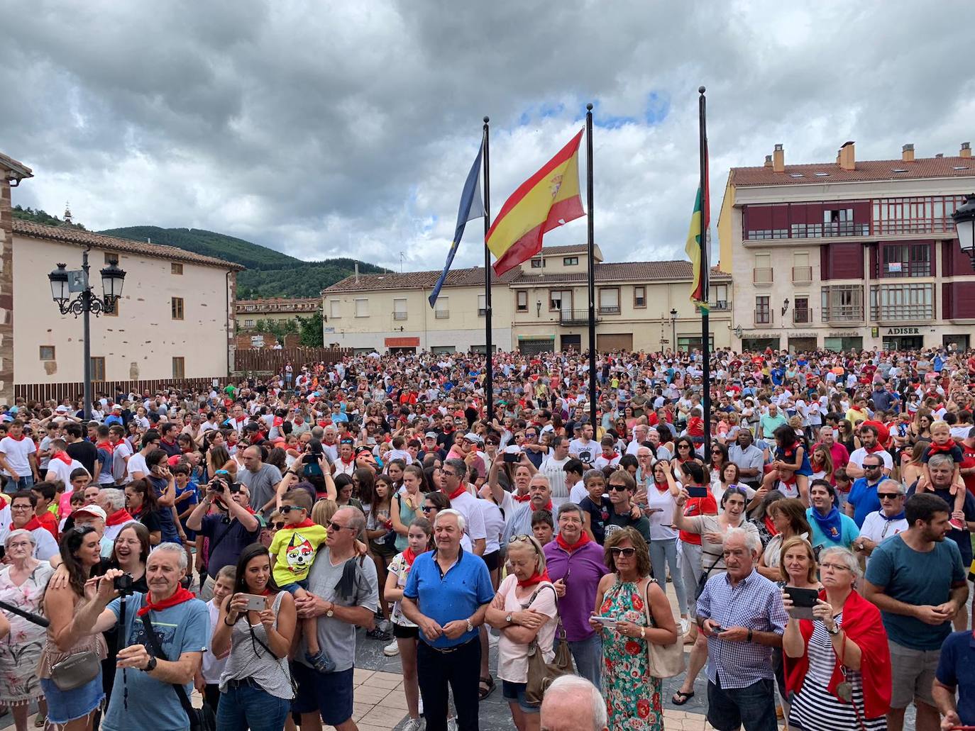 Fotos: Ezcaray ya está de fiestas