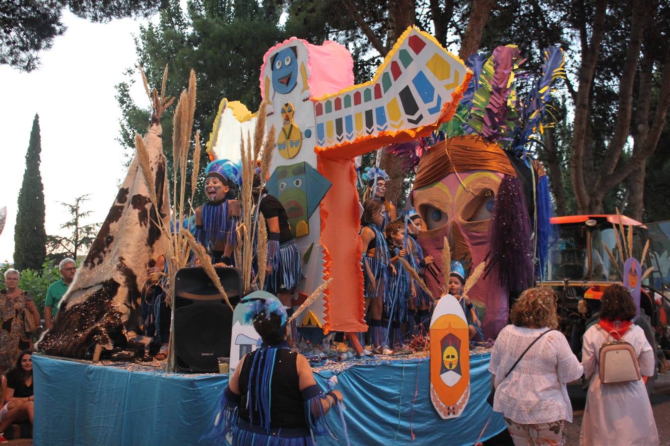 Fotos: Así ha sido el desfile de carrozas de Alfaro