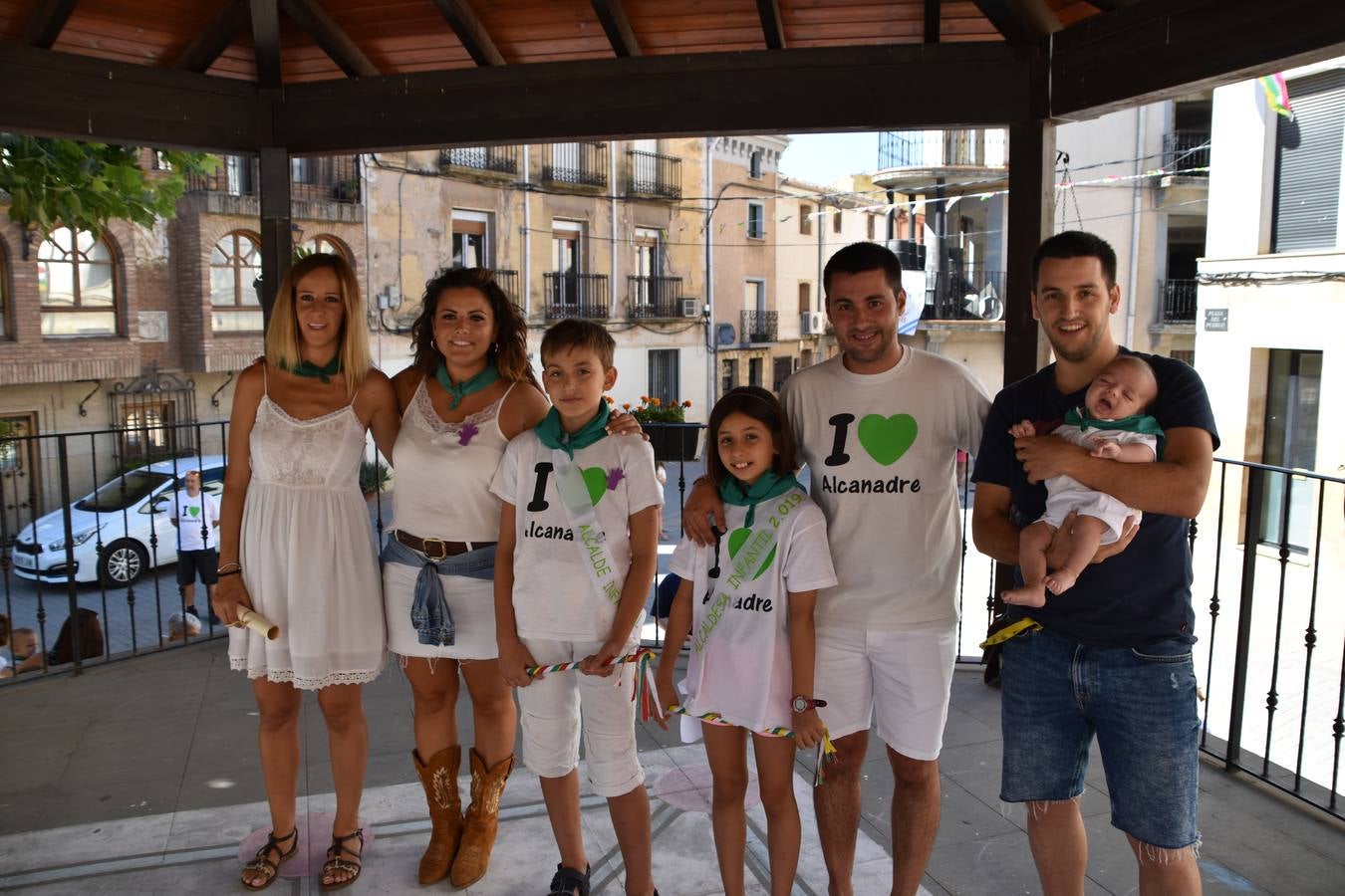 Fotos: Alcanadre arranca cinco días de fiestas