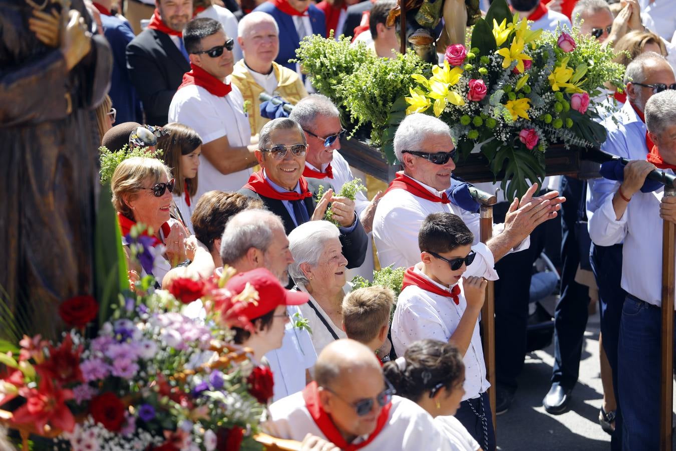 Fotos: Procesión, danzas,