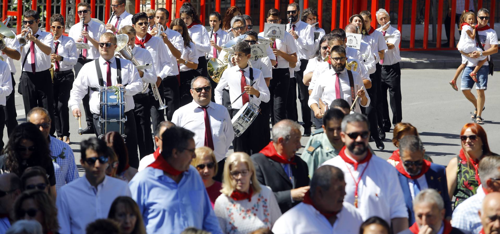 Fotos: Procesión, danzas,