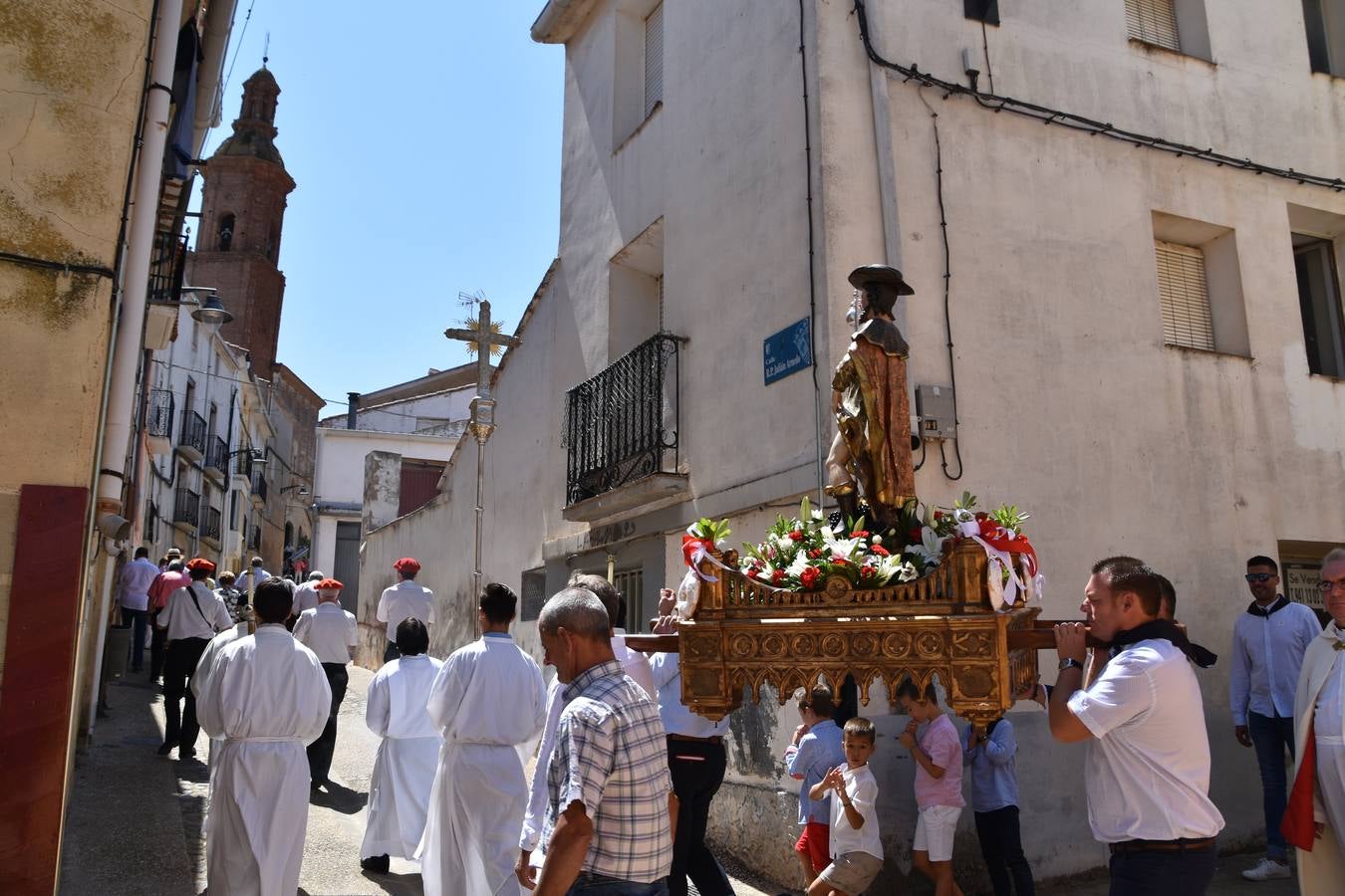 Fotos: Procesión en el día grande de las fiestas de San Roque en Tudelilla