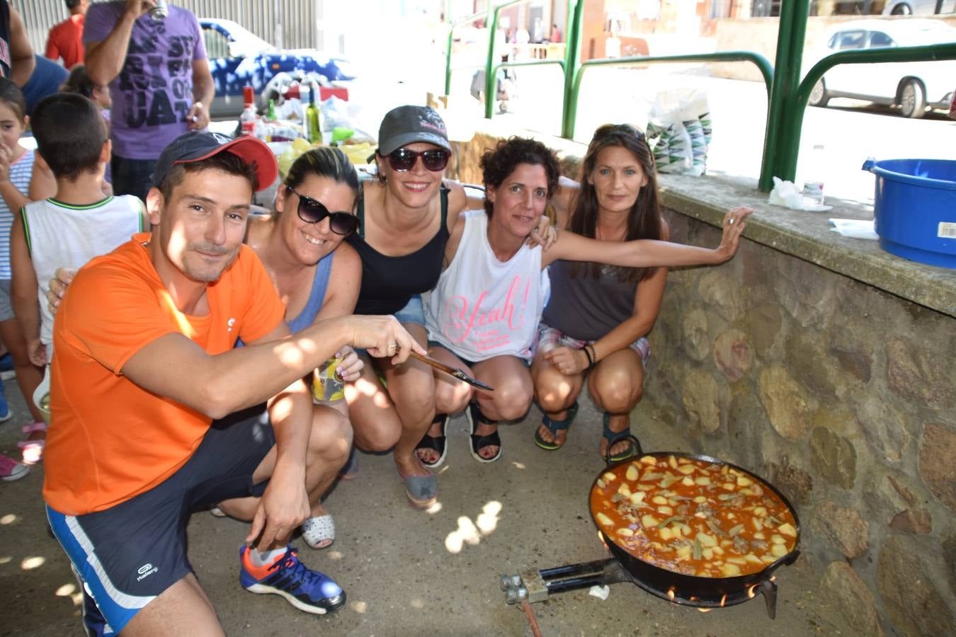 Fotos: Concurso de ranchos y tobogán de agua en las fiestas de Alcanadre