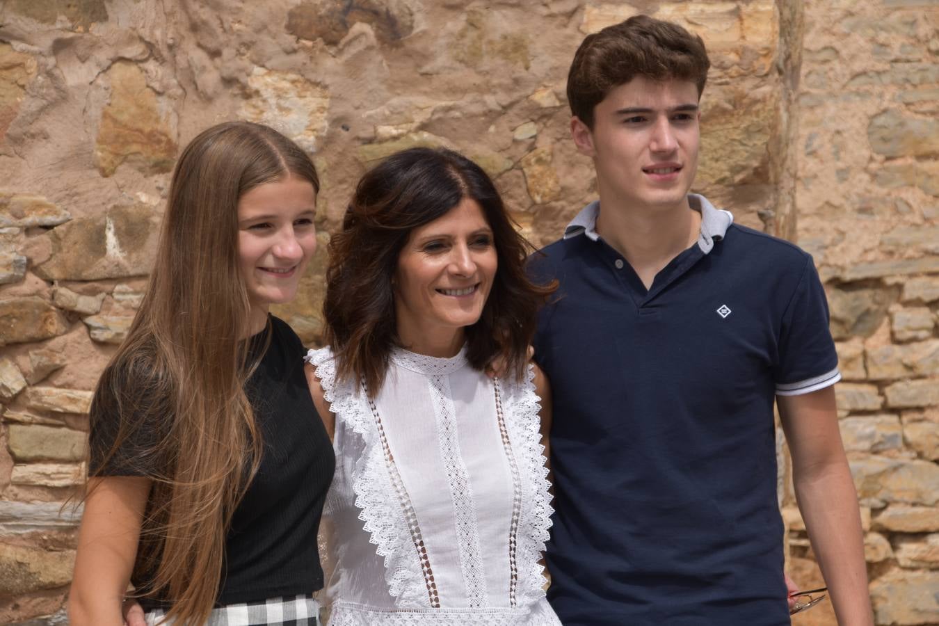 Fotos: Día grande de las fiestas de Navajún en honor a la Virgen de Atisca