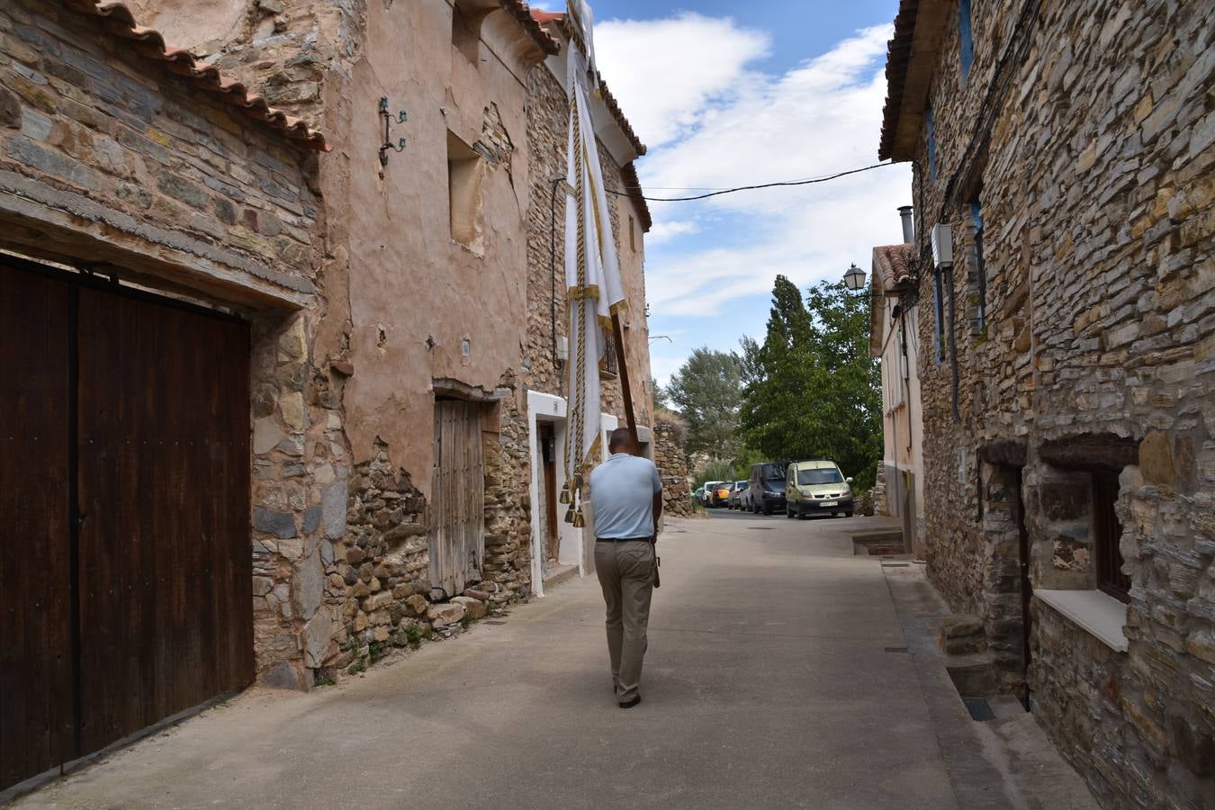 Fotos: Día grande de las fiestas de Navajún en honor a la Virgen de Atisca