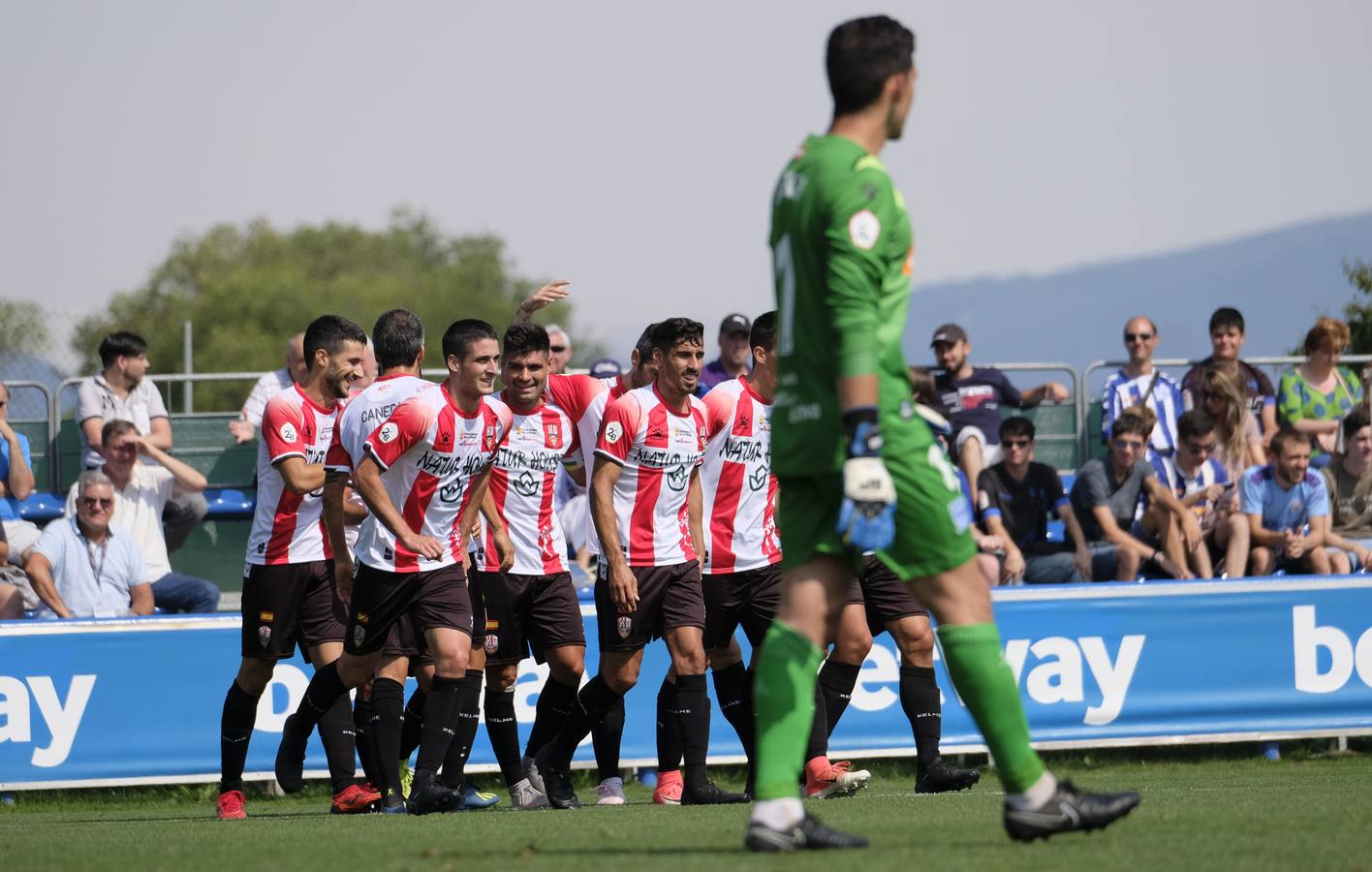 Fotos: El encuentro Alavés-UDL al que no ha faltado la afición riojana