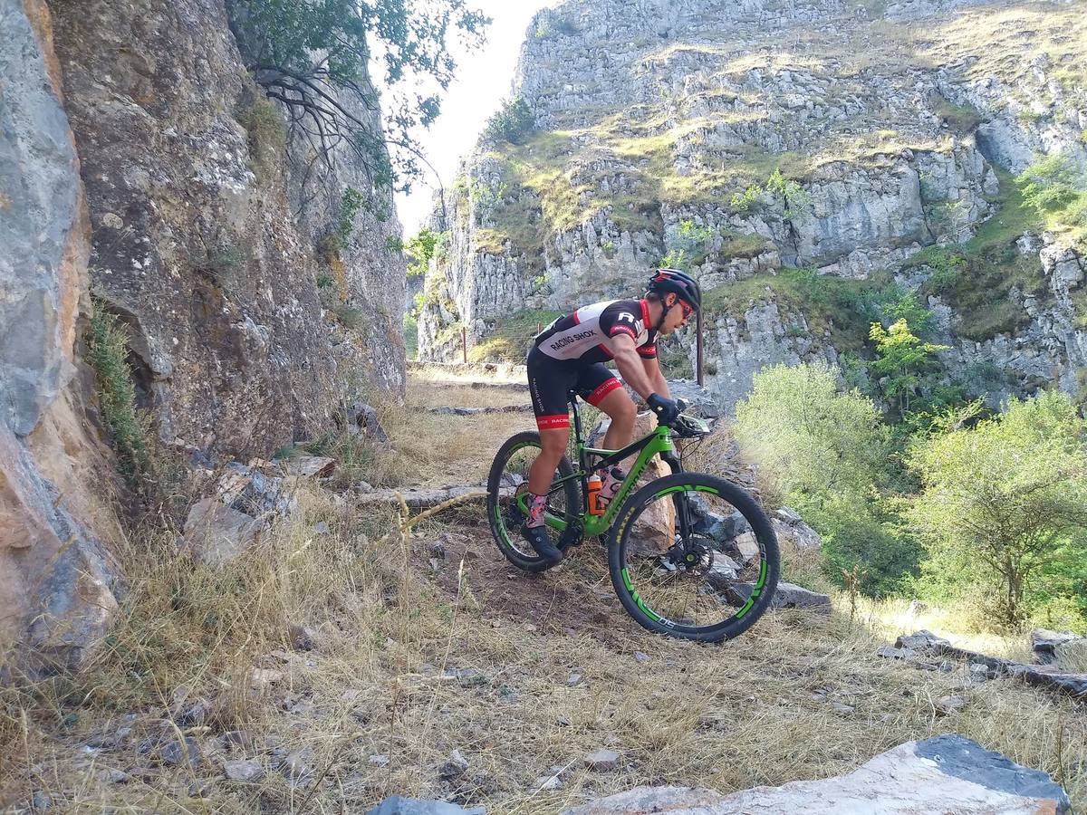 Fotos: Altuna manda en la Ruta del Zorro